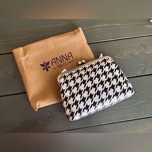 🦋👛Anna Anuschka Black & White Houndstooth Kiss Closure Clutch/Crossbody Purse 👛🦋